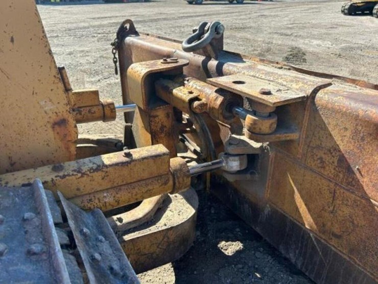 1990-caterpillar-d3c-image-35