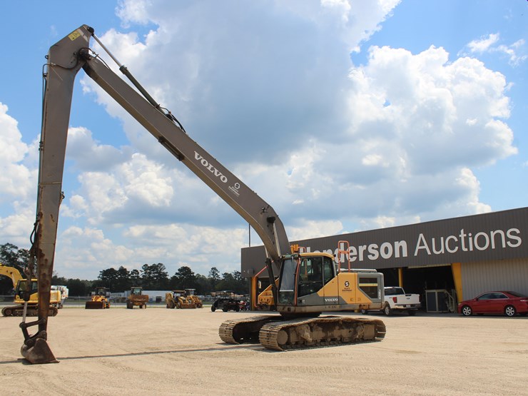 2017-volvo-ec250e-lr-image-24