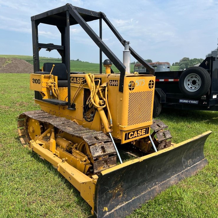 Case 310G Crawler