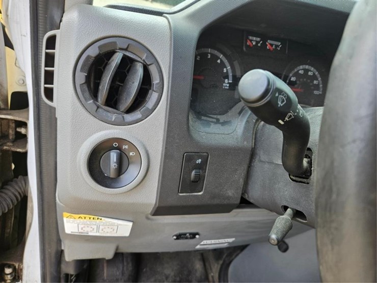 2018-ford-e450-image-25