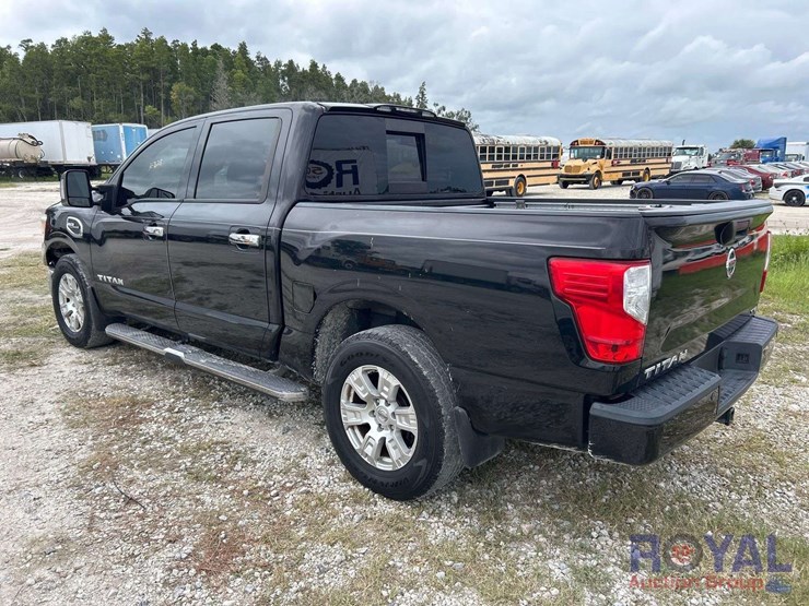 2017-nissan-titan-image-4