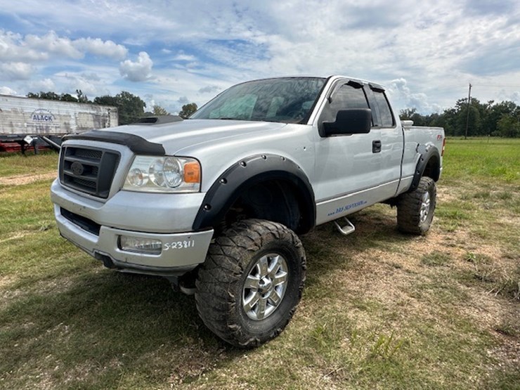 2004-ford-f150-image-1