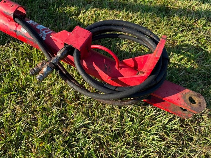 8-star-hay-rake-(pull-type,-hydraulic)-image-4