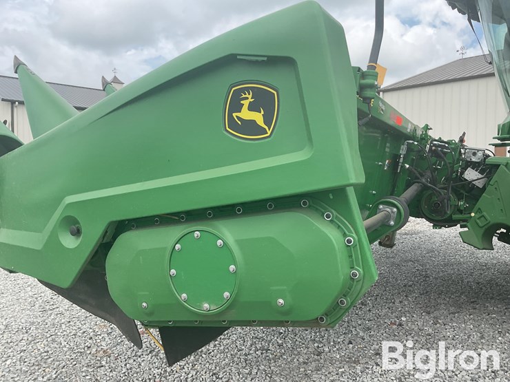 2020-john-deere-c12r-image-18