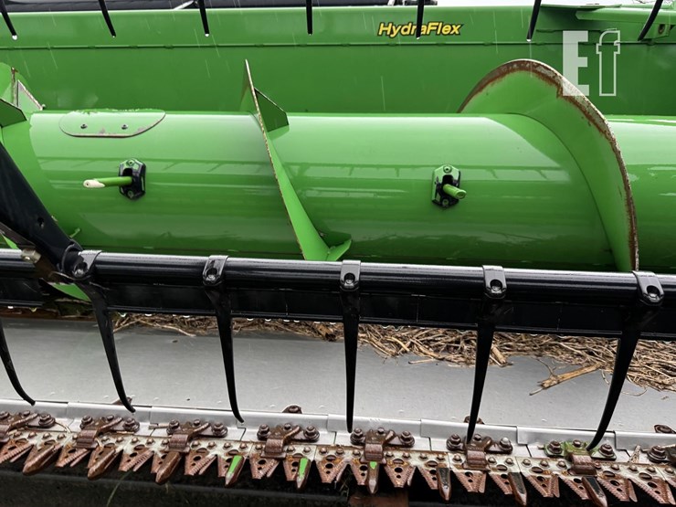2010-john-deere-635f-image-9