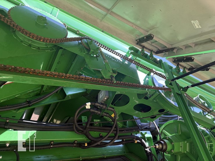 2009-john-deere-9770-sts-image-75