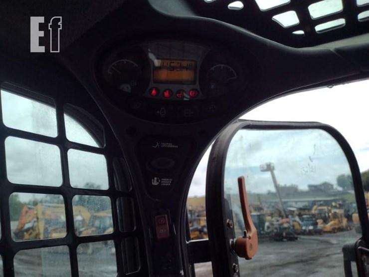 2015-bobcat-s650-image-7