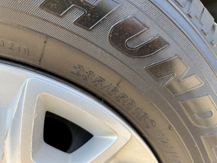 2015-ford-transit-image-17