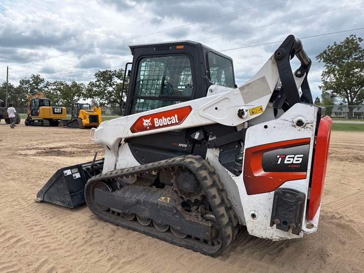 2021-bobcat-t66-image-8