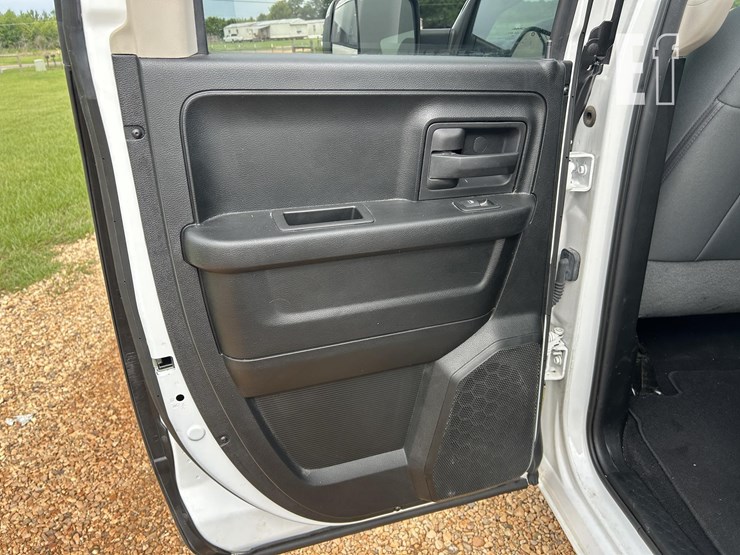 2018-dodge-1500-image-15