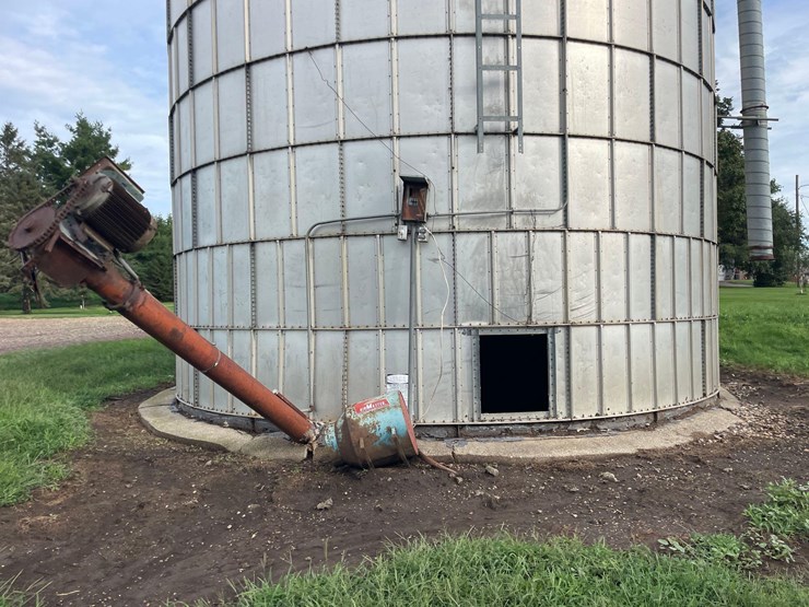 herd-king-10,000-bushel-grain-bin-image-3