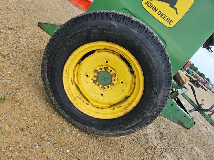 john-deere-8300-image-29