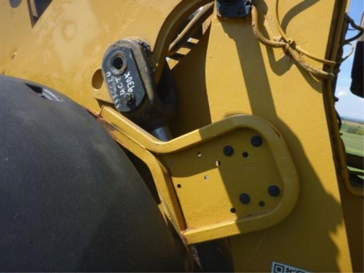caterpillar-930k-image-43