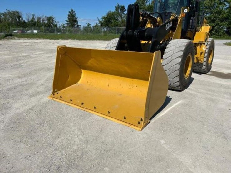 2012-deere-624k-image-22
