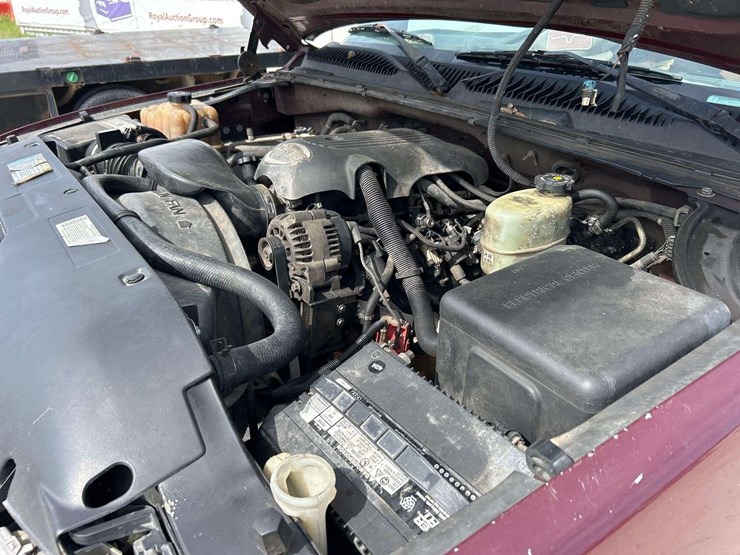 2001-chevrolet-silverado-1500hd-image-8