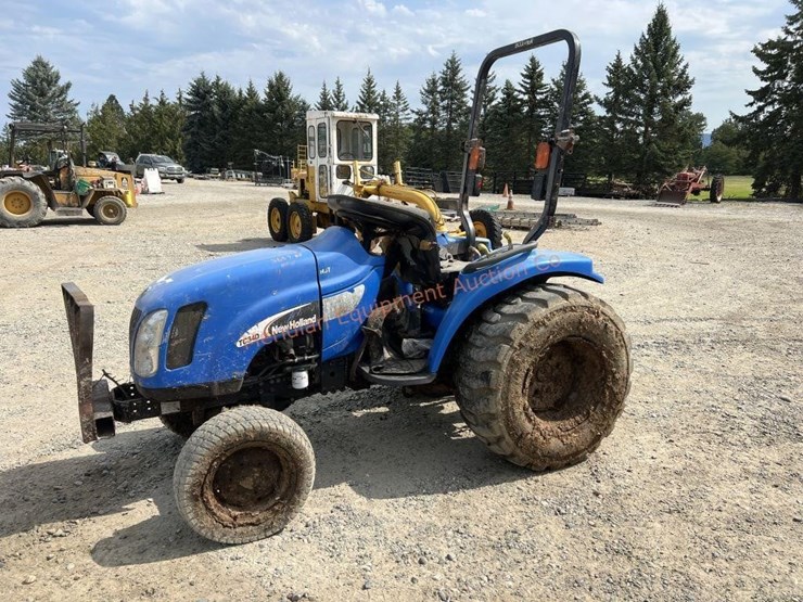 new-holland-tc34da-image-3