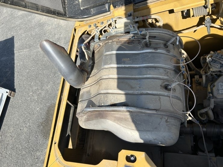 2018-caterpillar-c7-image-50