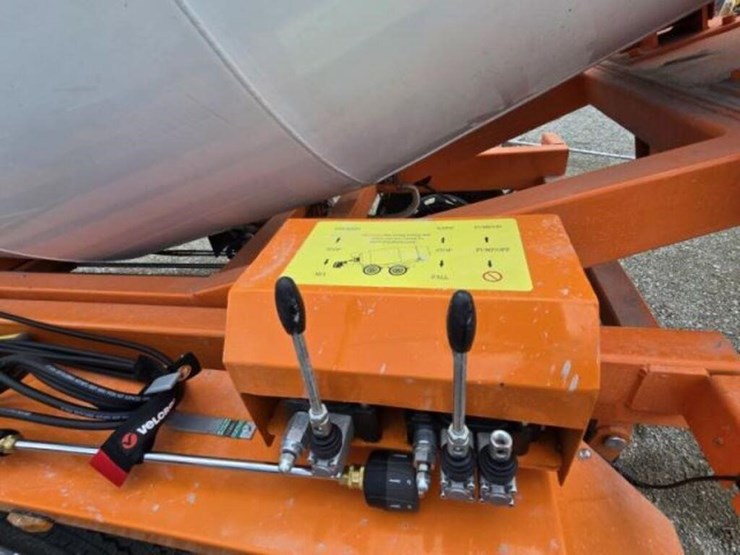 2025-1.5-cubic-meter-tow-behind-t/a-concrete-mixer-image-31