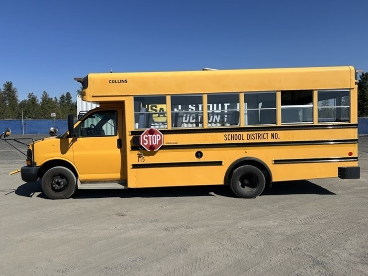 2008-chevrolet-express-school-bus-image-2