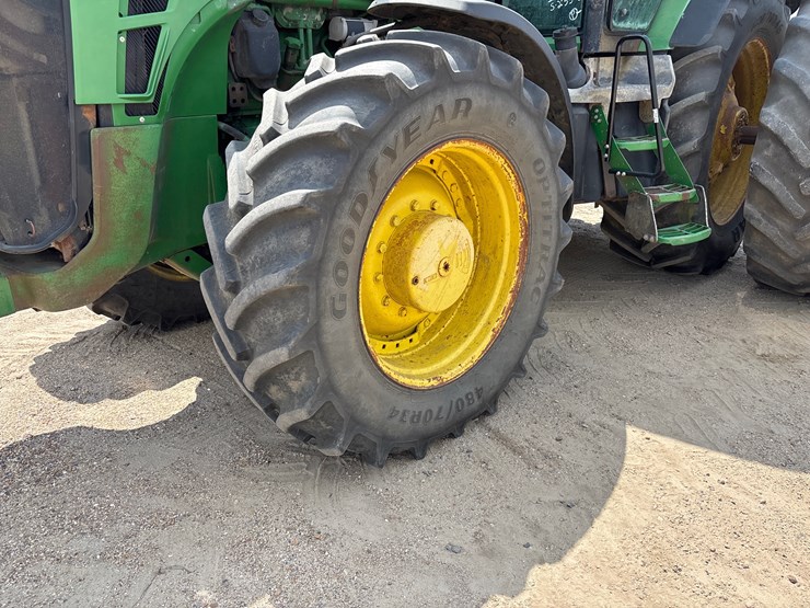 2009-john-deere-8345r-image-11