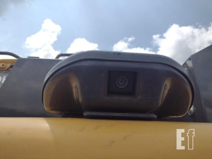 2019-deere-135g-image-47