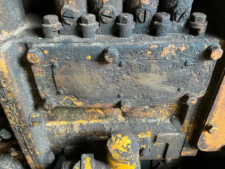caterpillar-d2-image-13