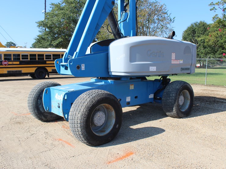 2012-genie-s85-image-4