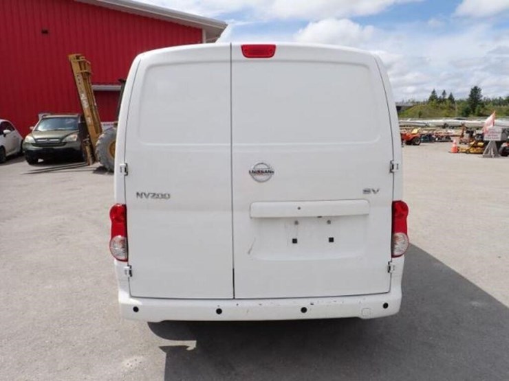 2020-nissan-nv200-image-7