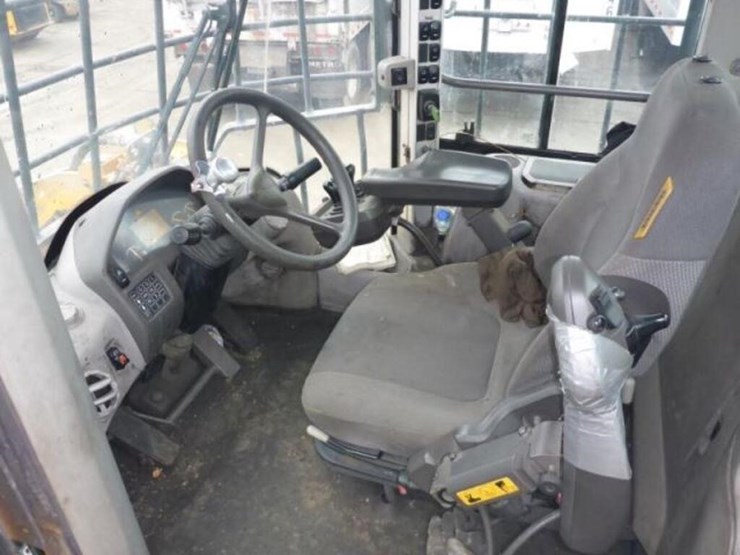 2014-volvo-l180g-image-12