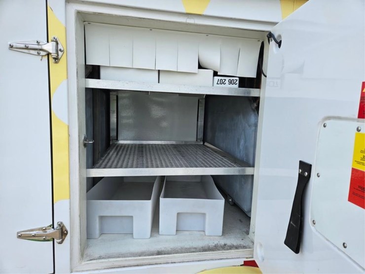 2018-ford-e450-image-15