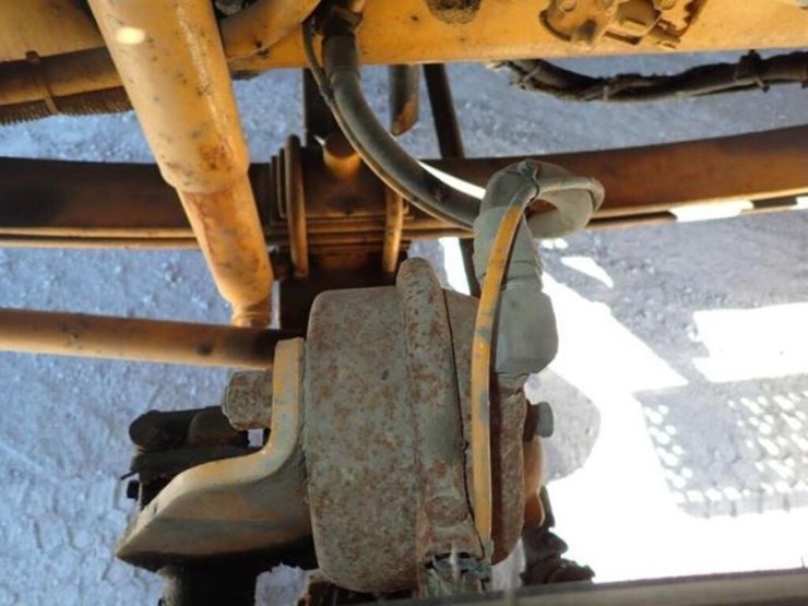 2005-ford-f750-xlt-image-51