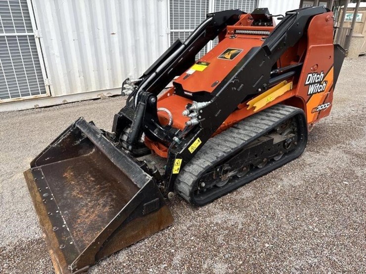 2020-ditch-witch-sk3000-image-2