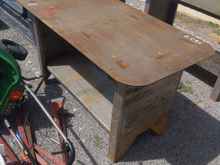 metal-welding-table-image-1