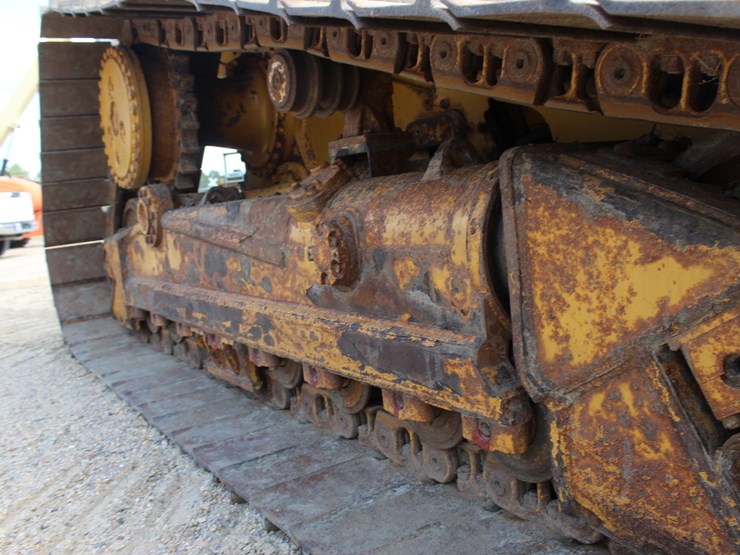 2020-caterpillar-d6n-lgp-image-9