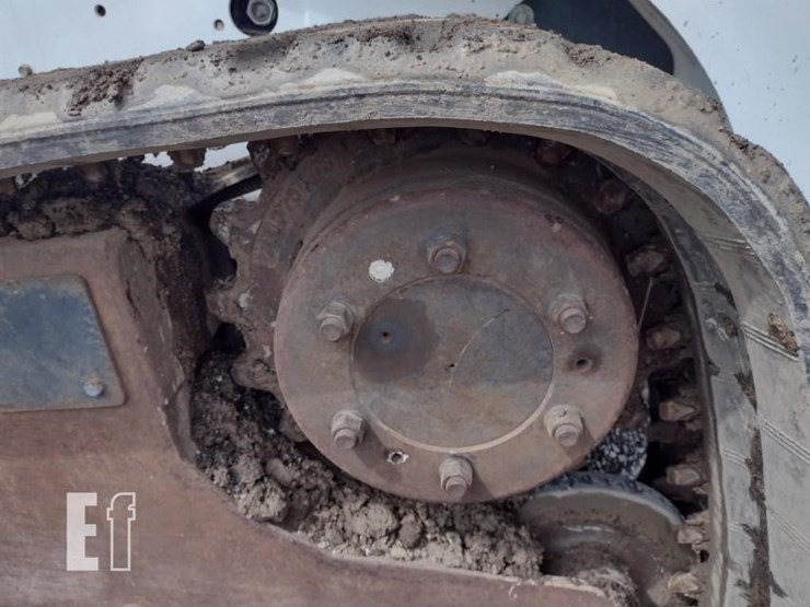 2007-bobcat-t300-image-21
