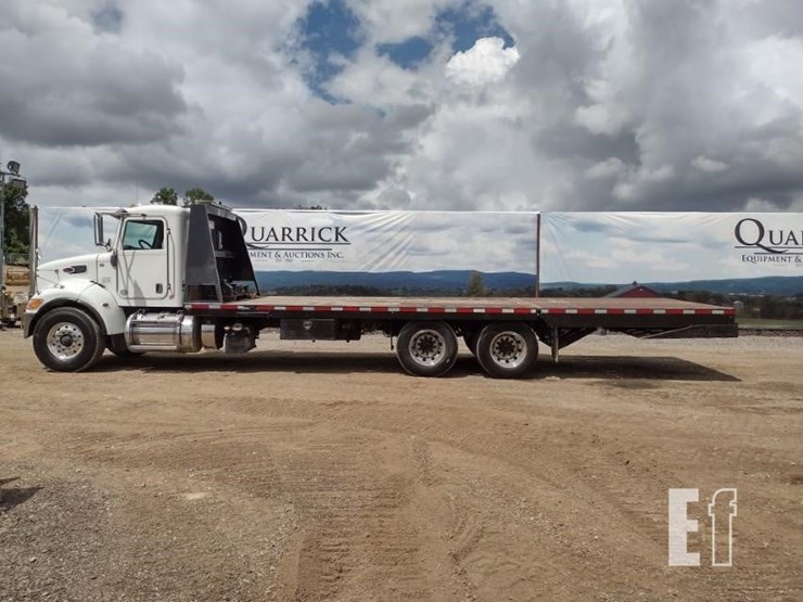 2016-peterbilt-348-image-1