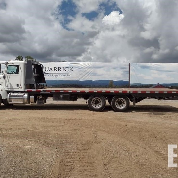 2016 PETERBILT 348
