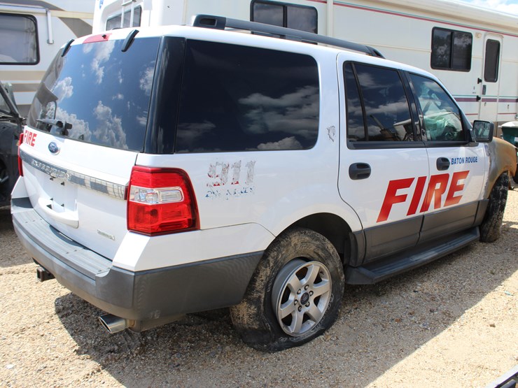 2016-ford-expedition-image-1