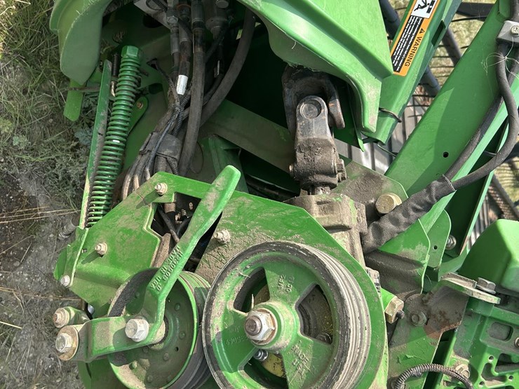 2010-john-deere-640d-image-16
