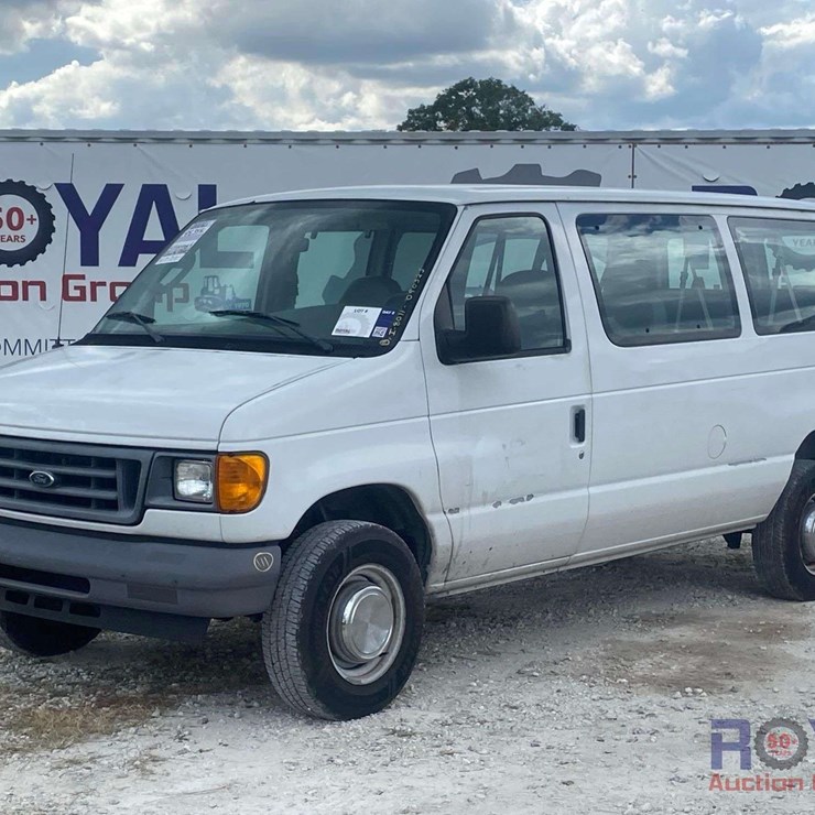 2006 FORD E350