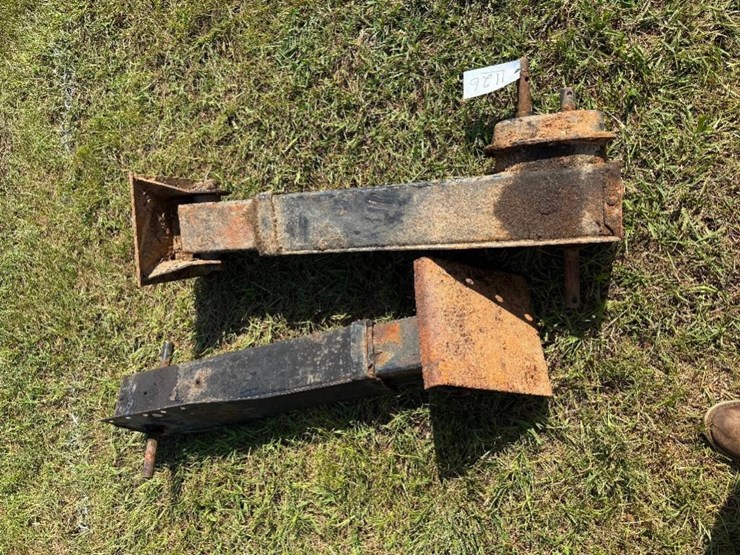 pair-trailer-landing-gears-image-1