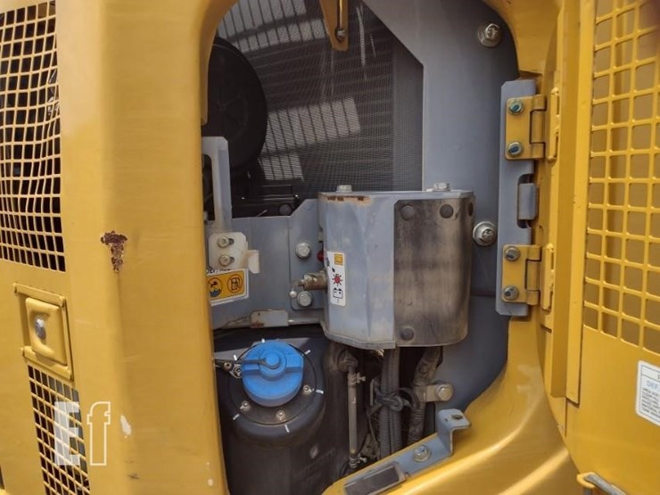 2019-deere-135g-image-49