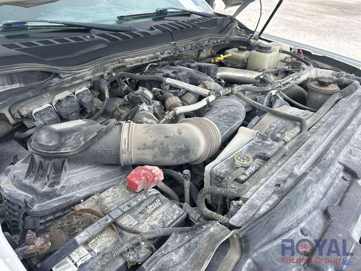 2018-ford-f350-image-8