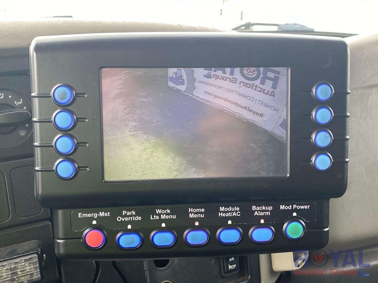2015-international-durastar-4300-image-36