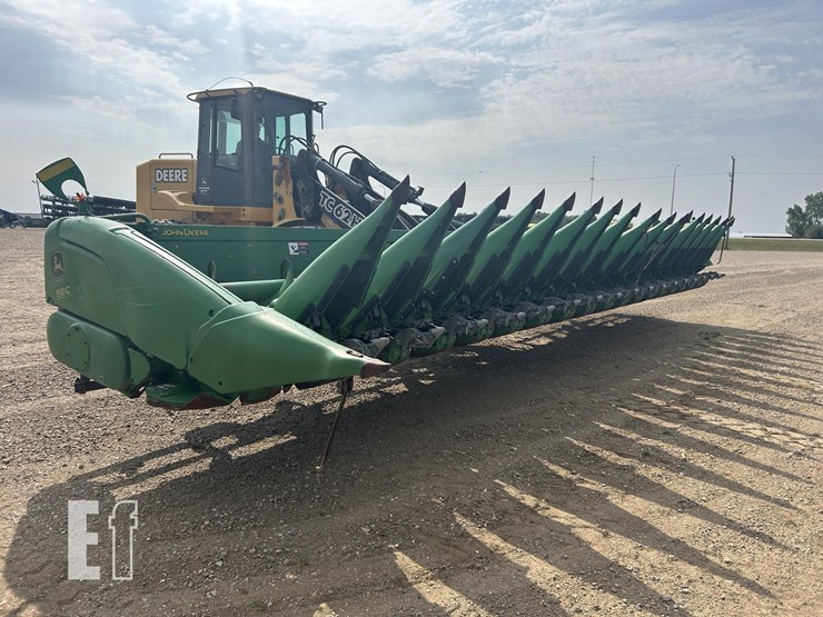 2012-john-deere-618c-image-5