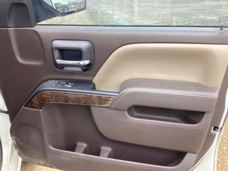 2015-chevrolet-silverado-1500-image-60