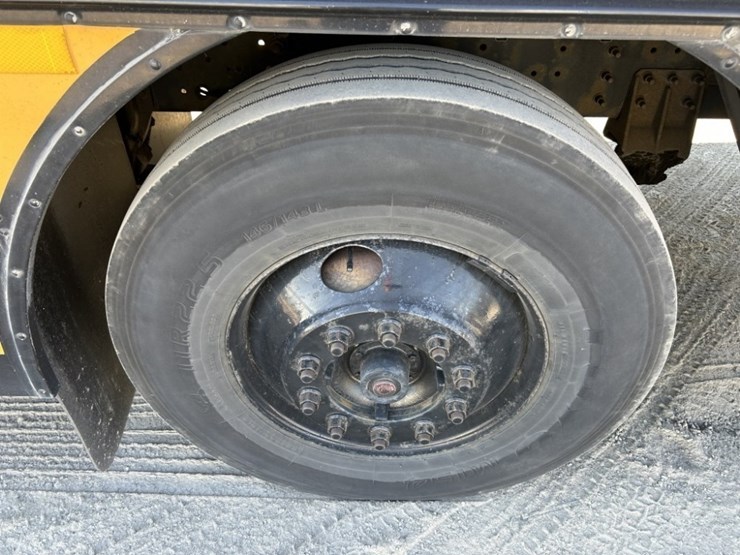 2004-blue-bird-school-bus-image-32