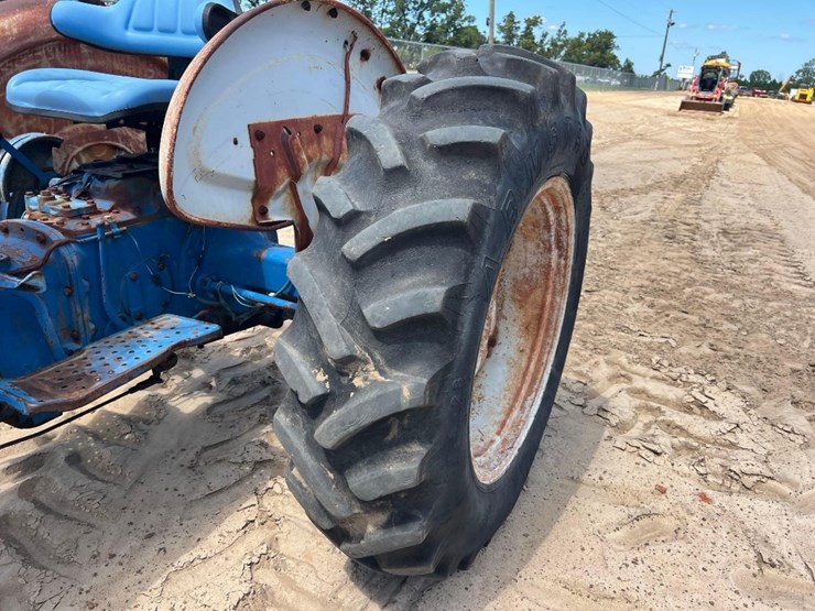 ford-3610-image-12