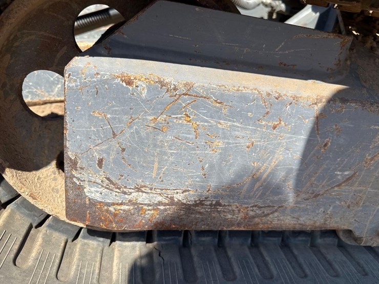 2019-takeuchi-tb230-image-12
