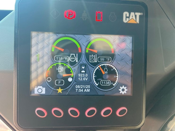 2022-caterpillar-259d3-image-34